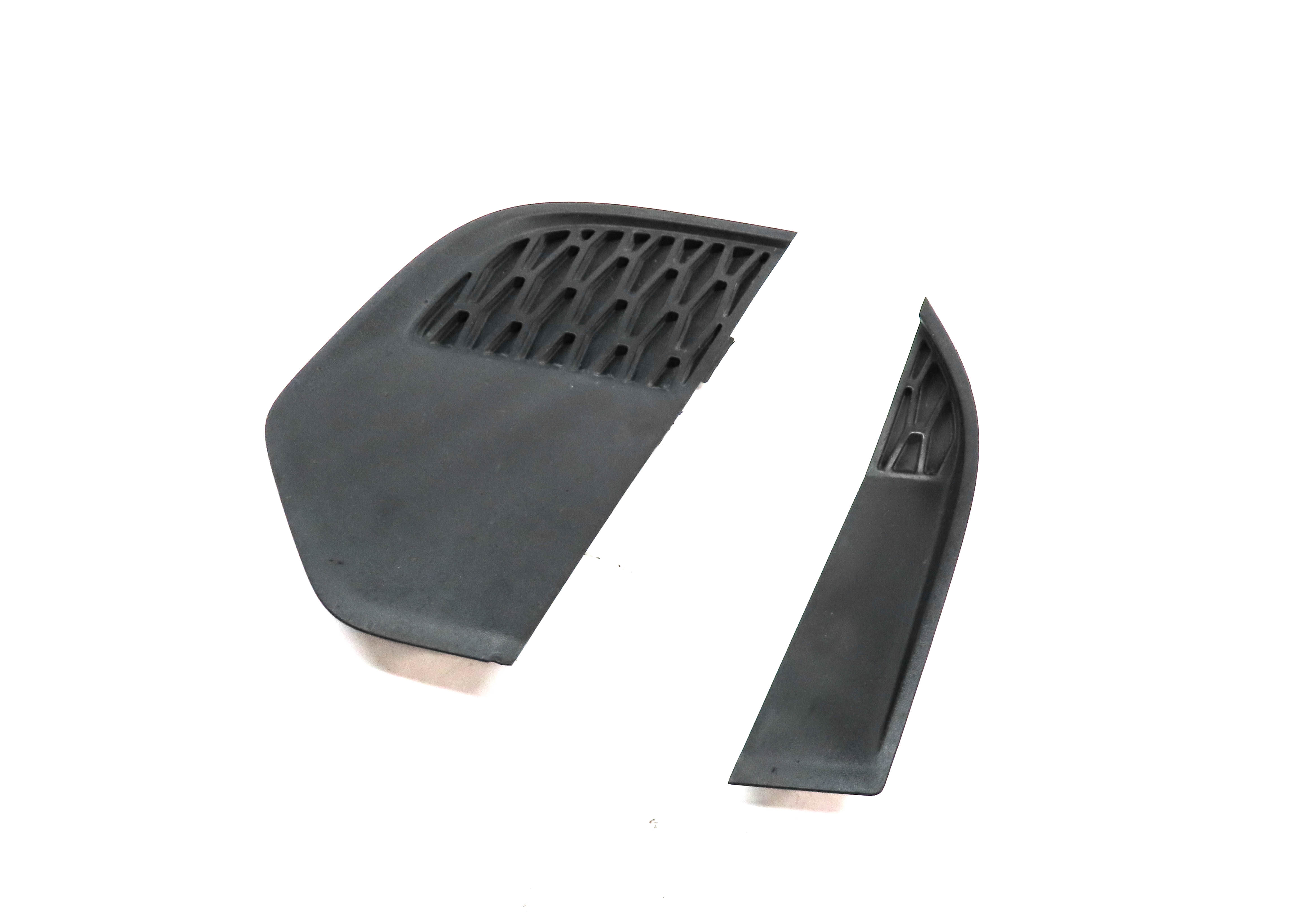 2016 LAND ROVER DISCOVERY SPORT (L550) FRONT RIGHT BUMPER FOGHLIGHT GRILLE SET 2 — exact item pictured